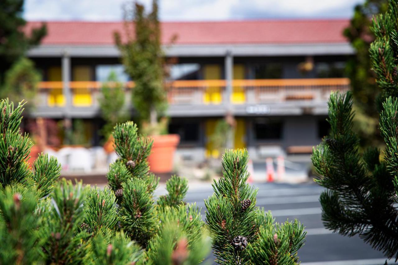 Campfire Hotel Bend Exterior photo
